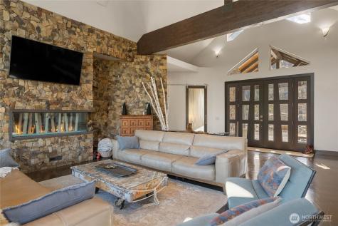 206 Mountain Lake Lane Chelan WA 98816