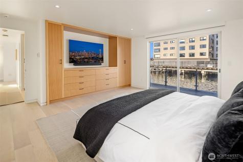 2241 Fairview Avenue E Seattle WA 98102