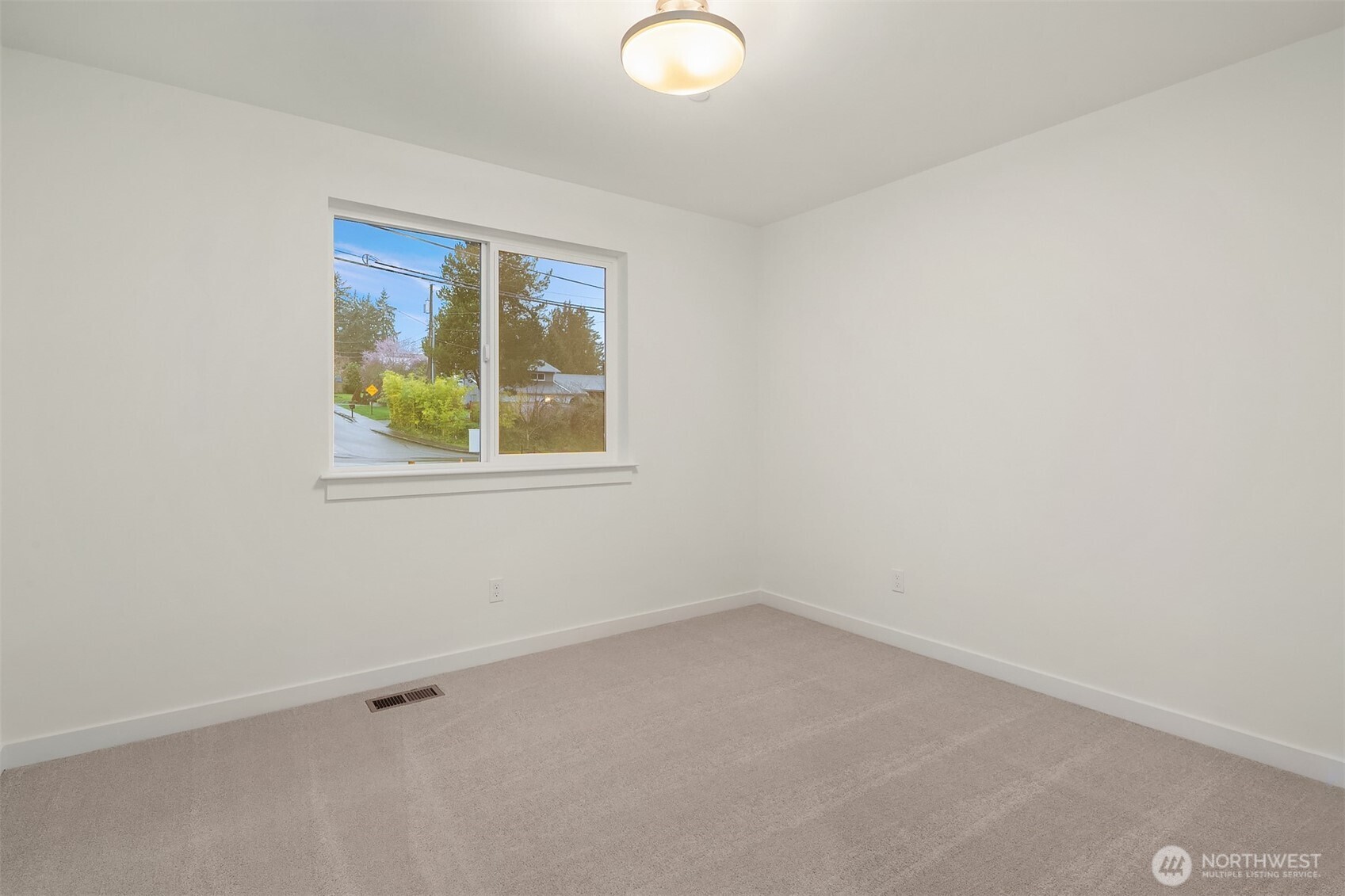 21609 Poplar Way Brier WA 98036