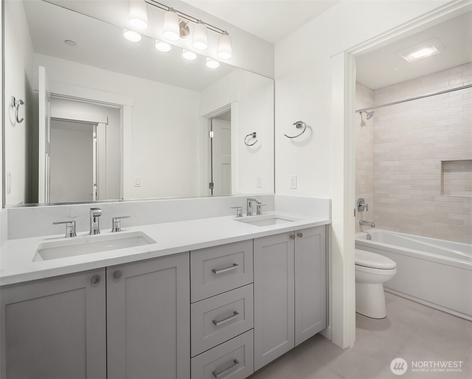 21609 Poplar Way Brier WA 98036