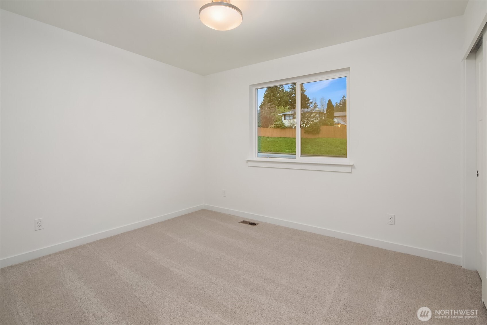 21609 Poplar Way Brier WA 98036