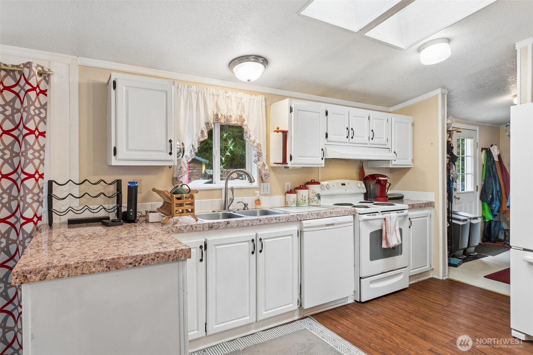 13159 Glenwood Road SW Port Orchard WA 98367