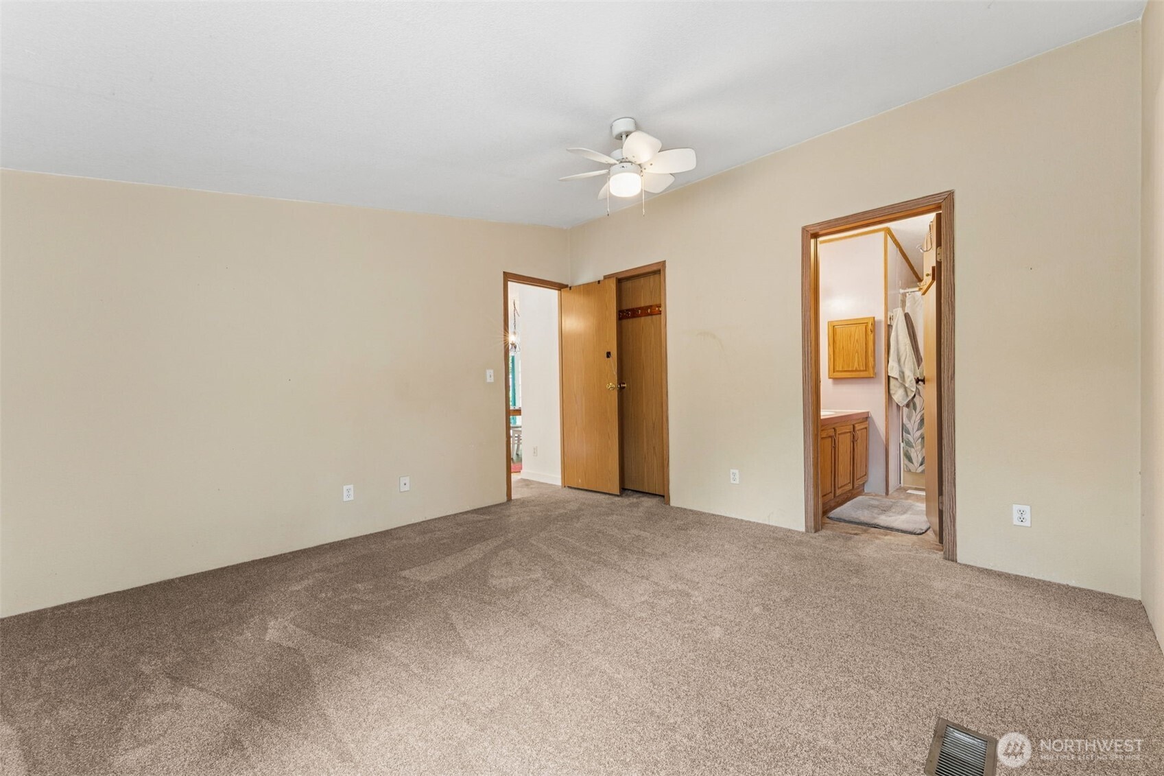 13159 Glenwood Road SW Port Orchard WA 98367