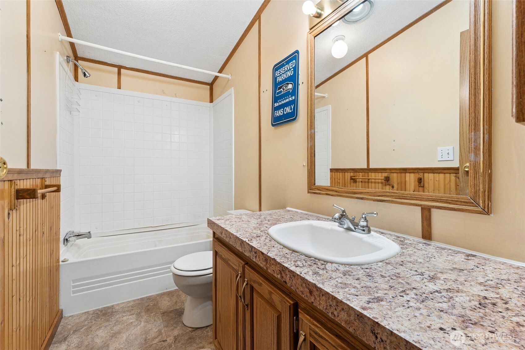 13159 Glenwood Road SW Port Orchard WA 98367