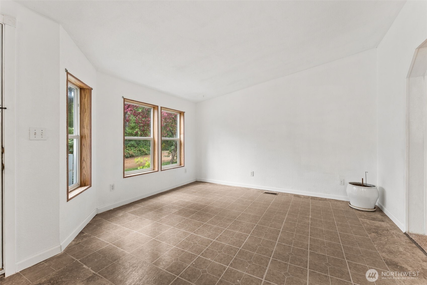 13159 Glenwood Road SW Port Orchard WA 98367