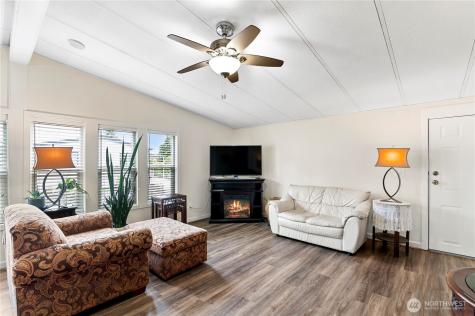 1427 100th Street SW Everett WA 98204