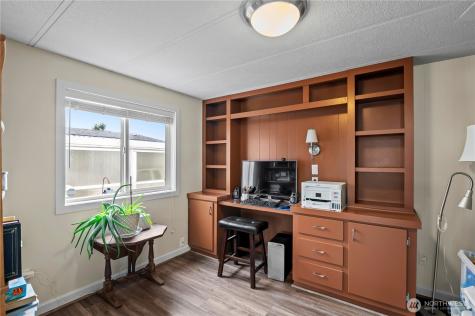 1427 100th Street SW Everett WA 98204