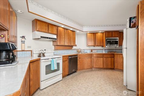1470 State Route 174 Grand Coulee WA 99133