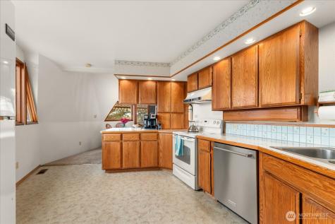 1470 State Route 174 Grand Coulee WA 99133