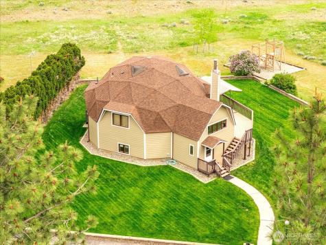 1470 State Route 174 Grand Coulee WA 99133