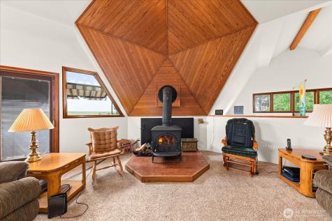 1470 State Route 174 Grand Coulee WA 99133