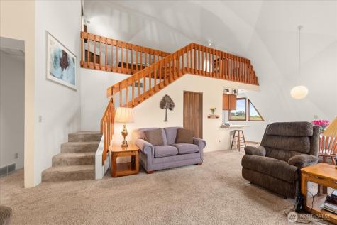 1470 State Route 174 Grand Coulee WA 99133