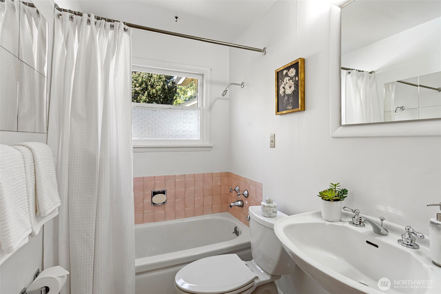 4812 SW Stevens Street Seattle WA 98116