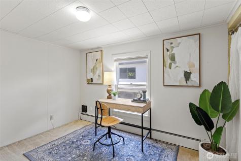 4812 SW Stevens Street Seattle WA 98116