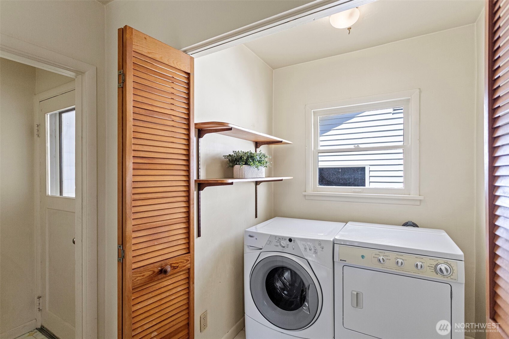 4812 SW Stevens Street Seattle WA 98116