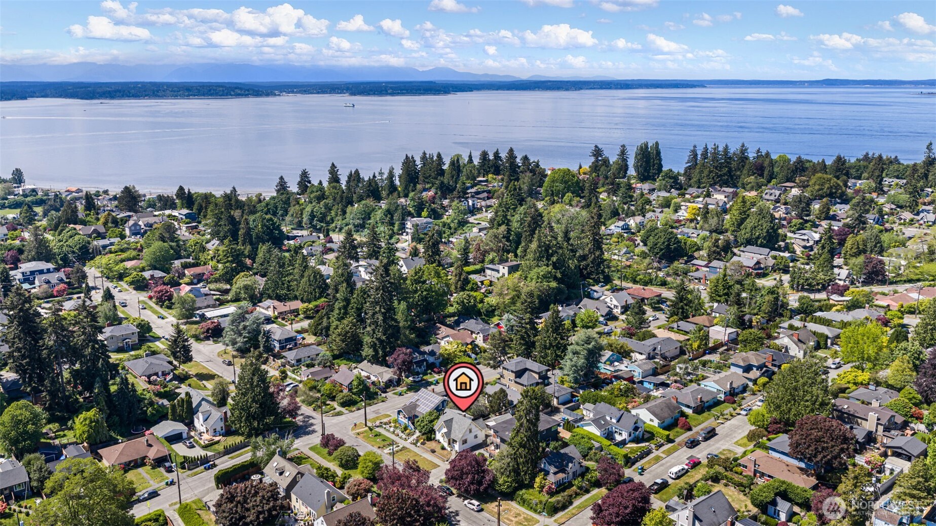 4812 SW Stevens Street Seattle WA 98116