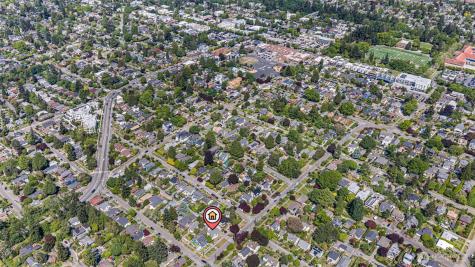4812 SW Stevens Street Seattle WA 98116