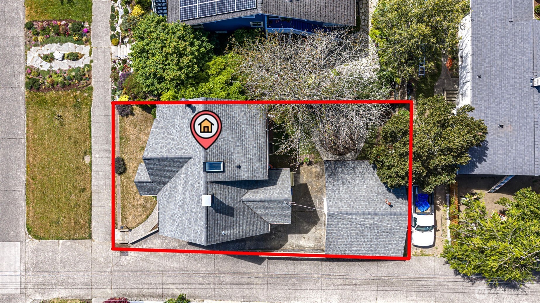 4812 SW Stevens Street Seattle WA 98116