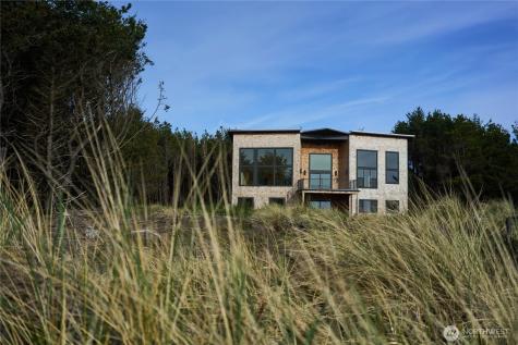 27208 J Lane Ocean Park WA 98640