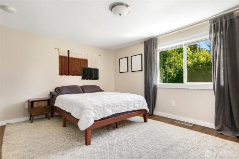 1909 Division Street NW Olympia WA 98502