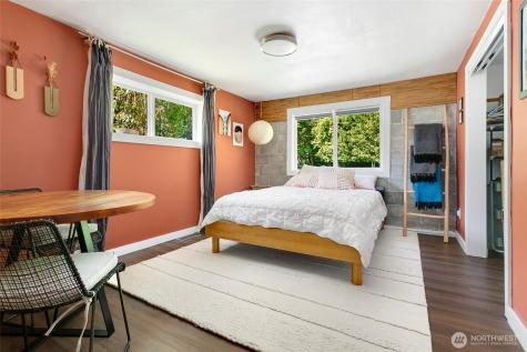 1909 Division Street NW Olympia WA 98502