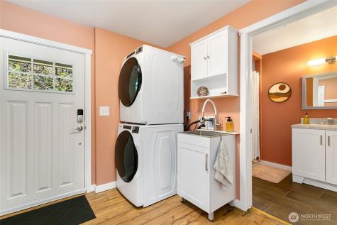 1909 Division Street NW Olympia WA 98502