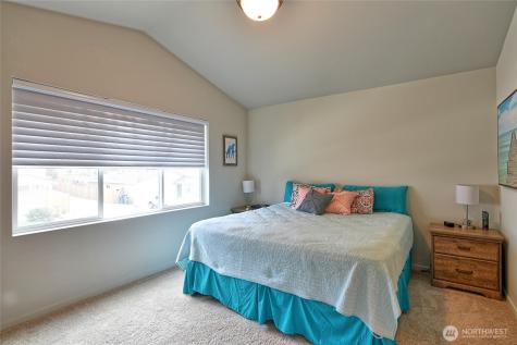 4334 69th Avenue NE Marysville WA 98270