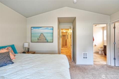 4334 69th Avenue NE Marysville WA 98270