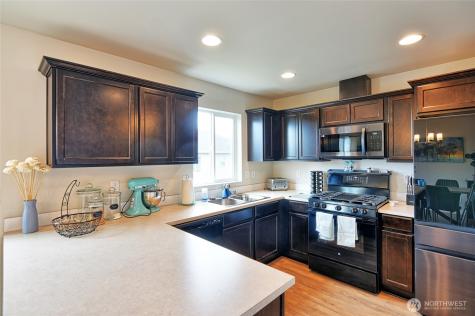 4334 69th Avenue NE Marysville WA 98270