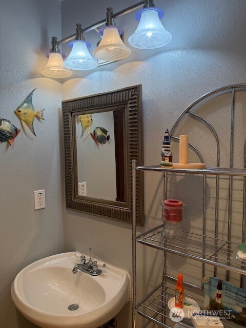 1410 N Jetty Avenue SW Ocean Shores WA 98569