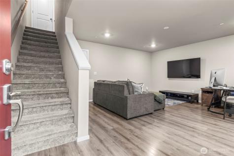 17411 118th Avenue Ct E Puyallup WA 98374