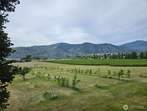 1555 Swartout Road Manson WA 98831