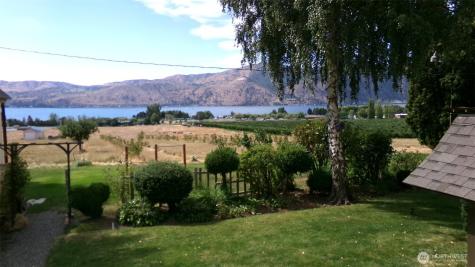 1555 Swartout Road Manson WA 98831