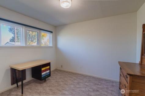 803 E Lark Avenue Moses Lake WA 98837