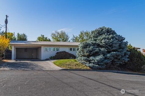 803 E Lark Avenue Moses Lake WA 98837