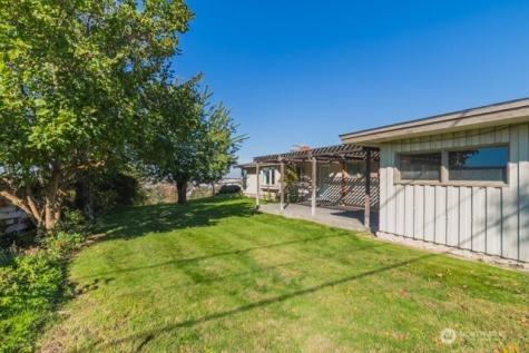 803 E Lark Avenue Moses Lake WA 98837