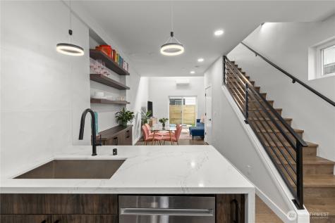 2318 15th Avenue S Seattle WA 98144