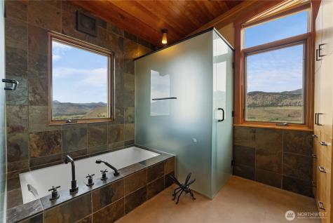 99 Hilltop Drive Winthrop WA 98862