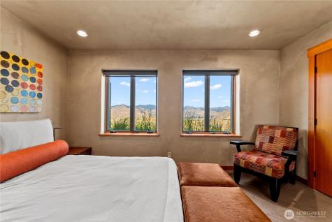 99 Hilltop Drive Winthrop WA 98862