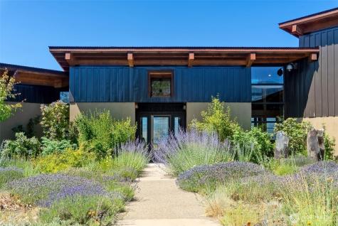 99 Hilltop Drive Winthrop WA 98862