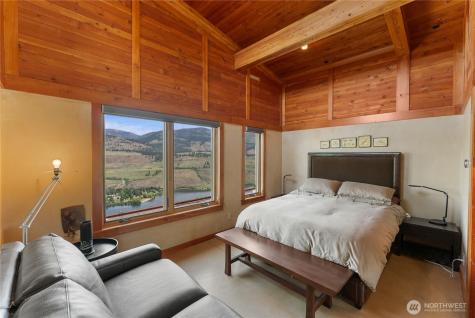 99 Hilltop Drive Winthrop WA 98862