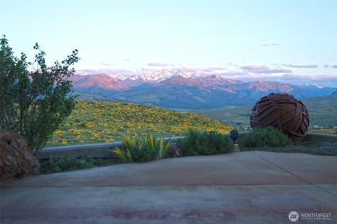 99 Hilltop Drive Winthrop WA 98862