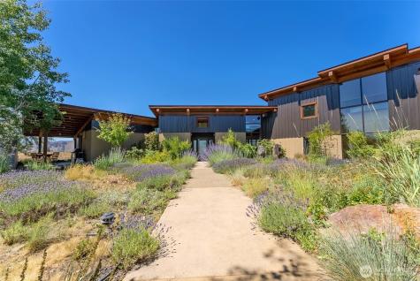 99 Hilltop Drive Winthrop WA 98862