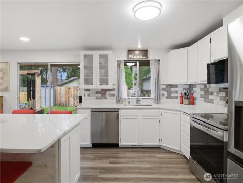 26223 189th Place SE Covington WA 98042