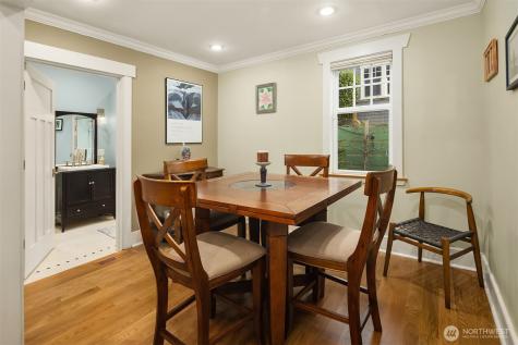 6016 44th Avenue SW Seattle WA 98136