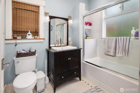 6016 44th Avenue SW Seattle WA 98136