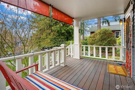 6016 44th Avenue SW Seattle WA 98136