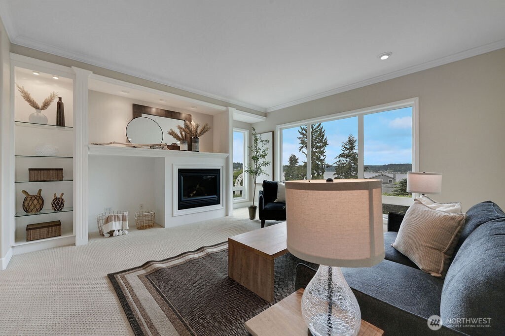654 9th Court Fox Island WA 98333