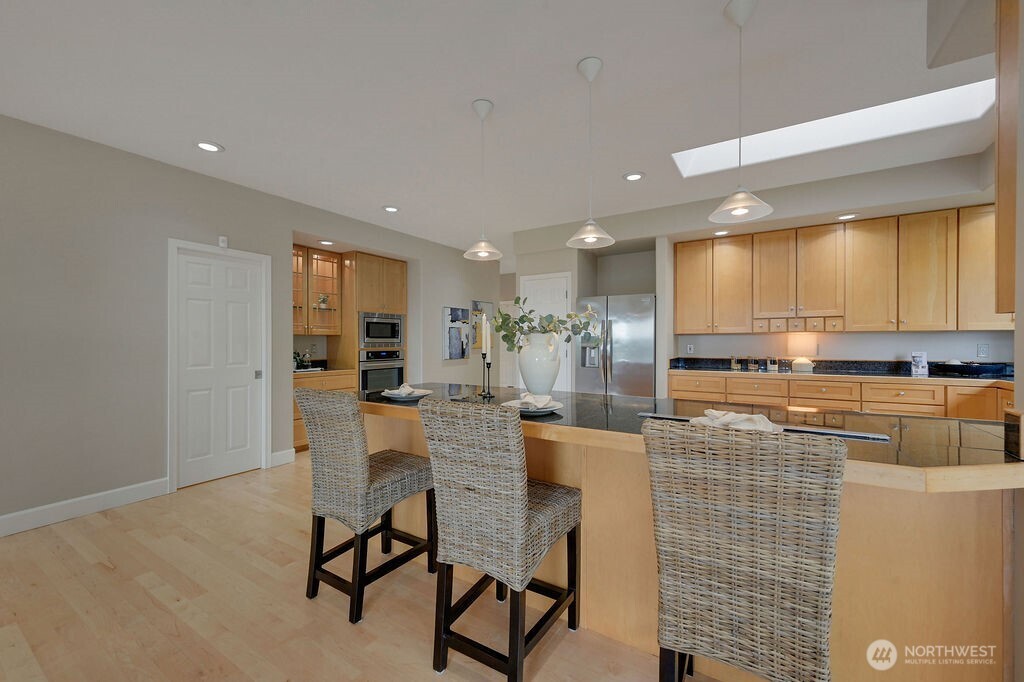 654 9th Court Fox Island WA 98333