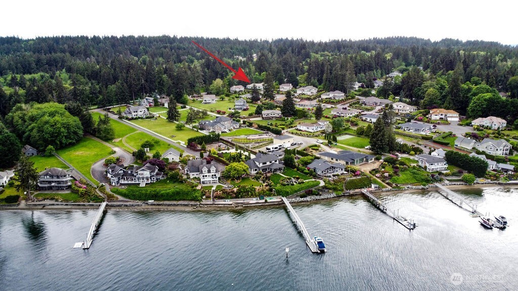 654 9th Court Fox Island WA 98333
